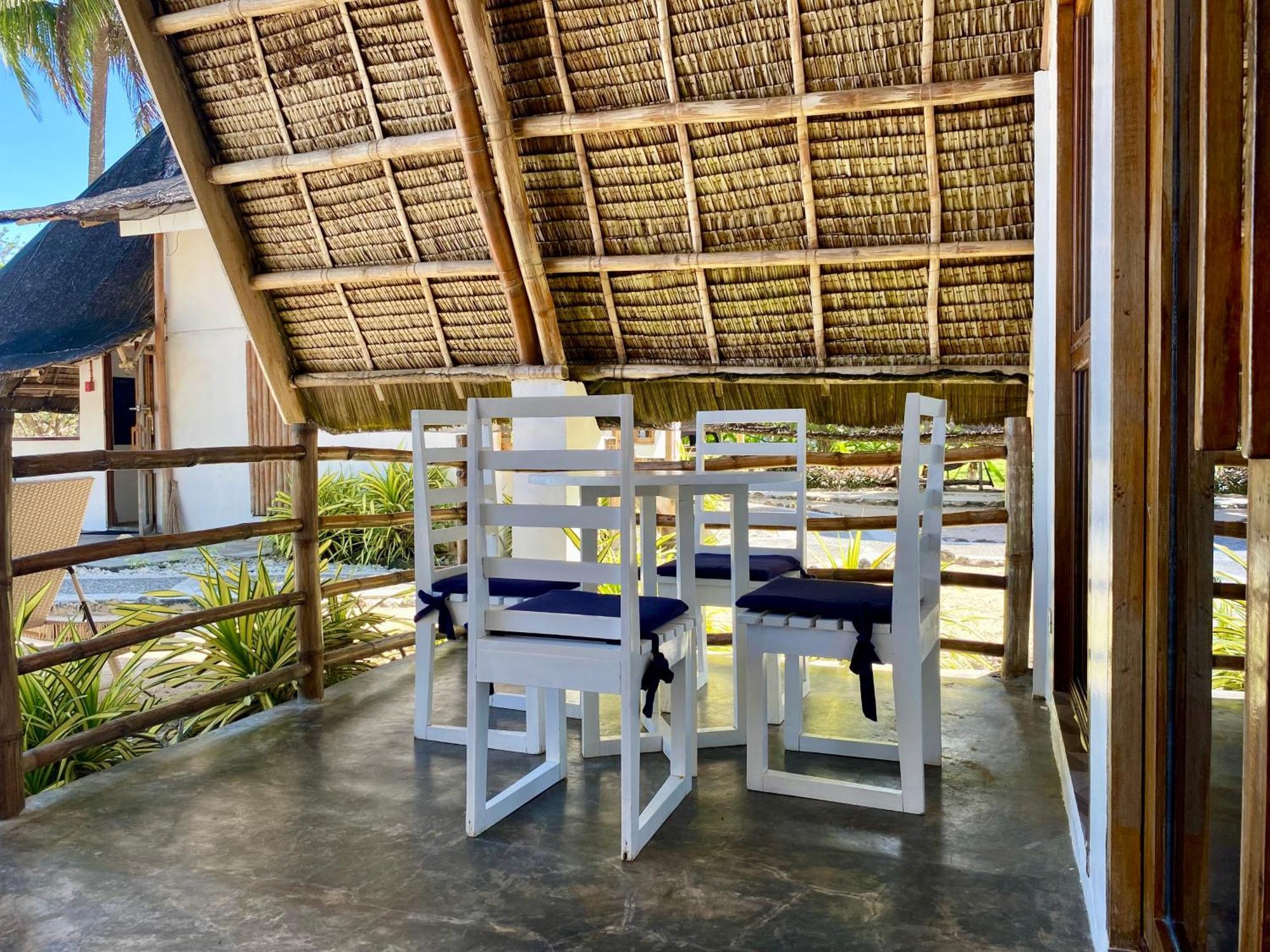 Surya Beach Resort Palawan Aborlan Ngoại thất bức ảnh