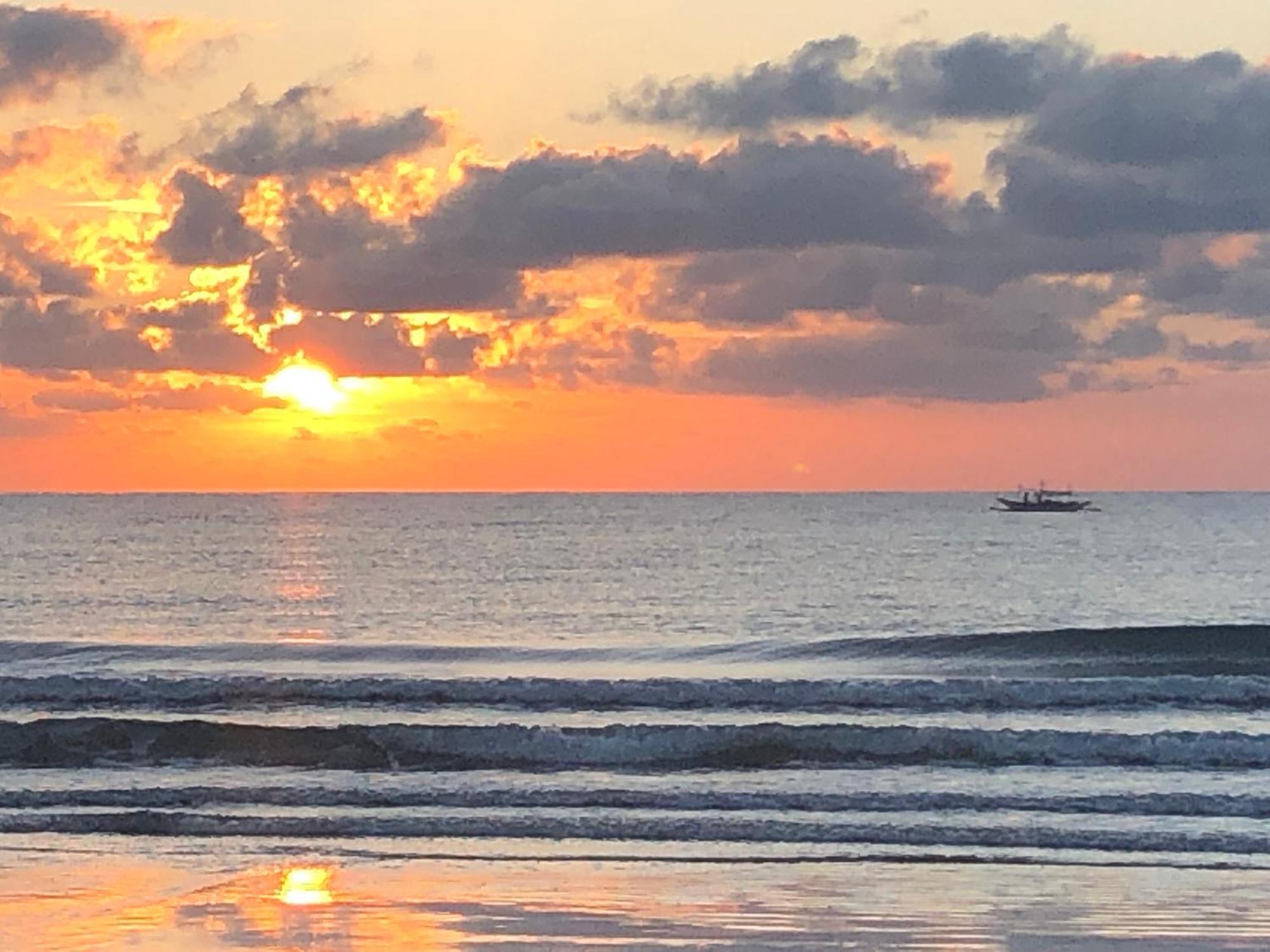 Surya Beach Resort Palawan Aborlan Ngoại thất bức ảnh